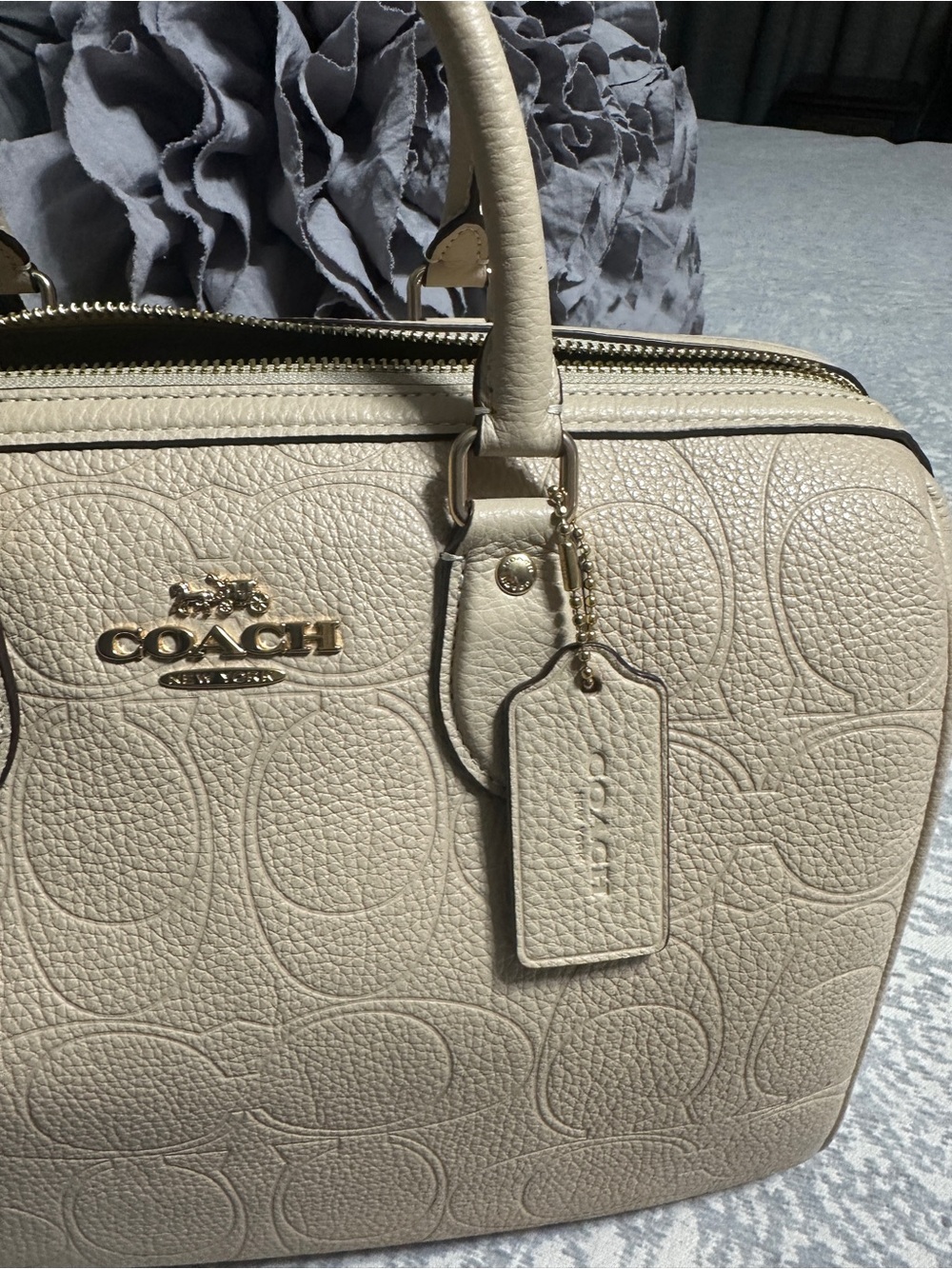 COACH Large Signature Leather Rowan - Picture 6 of 10